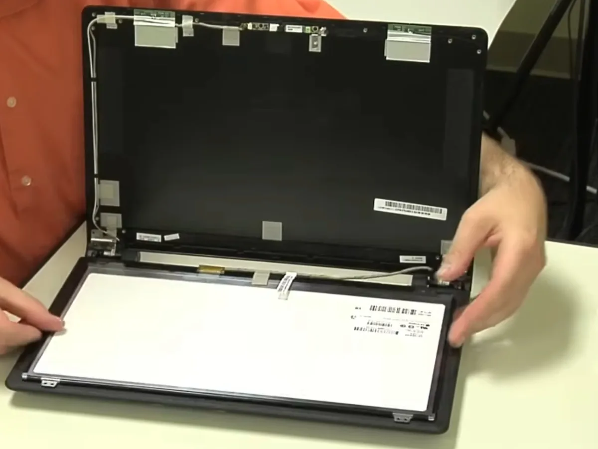 laptop screen repair bristol